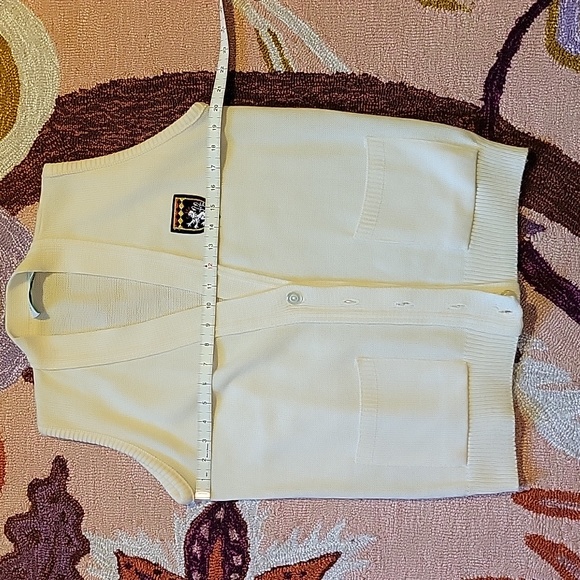 Vintage Glamour Knit Sweater Vest - Picture 7 of 12